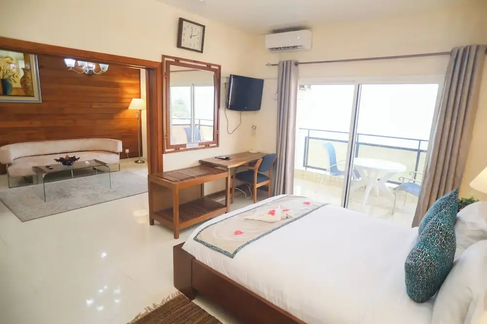 Luxury Suite with balcony