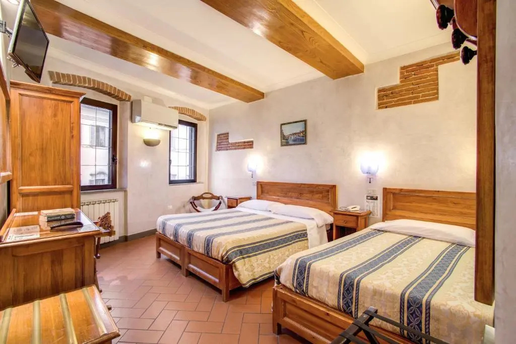 Standard Quadruple room