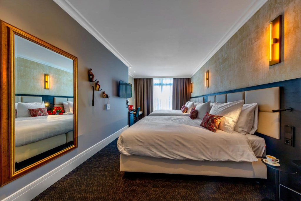 Hotel photo 12