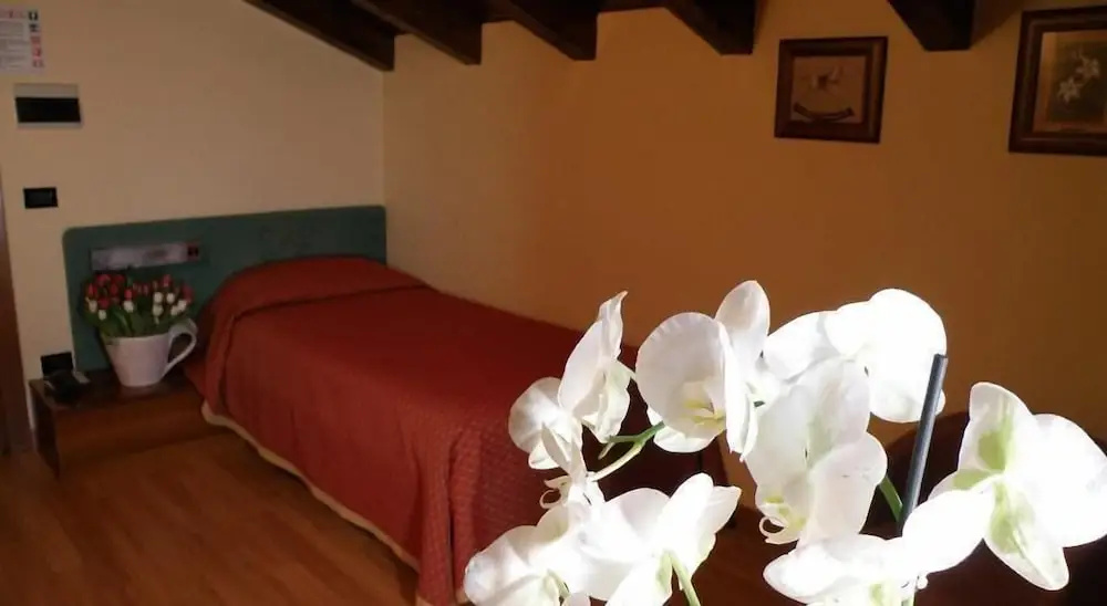 Hotel Ristorante Villa Monica - Chambres