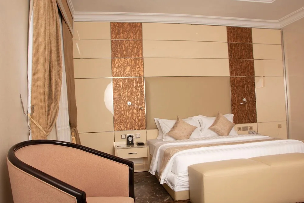 The Wells Carlton Hotel and Apartments - фото 25