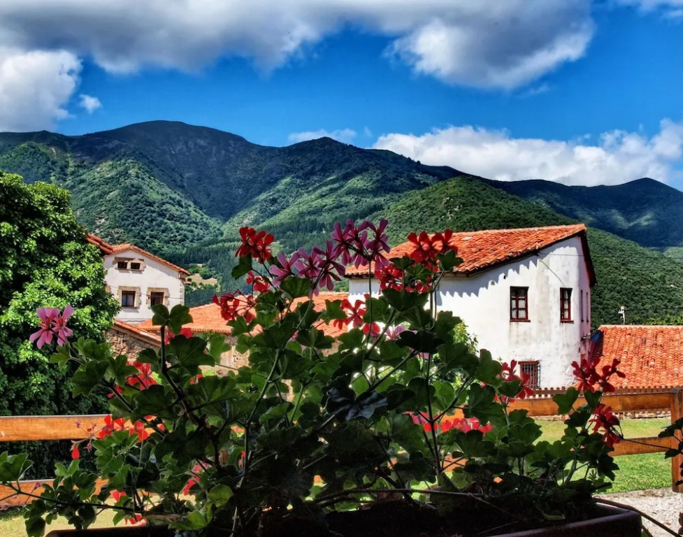 Casas Rurales Los Llares