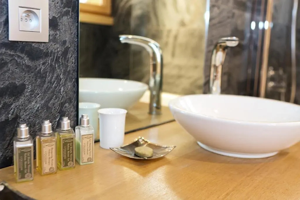 Afficher la photo 8 — Chalet Isabelle Mountain lodge 5 star 5 bedroom en suite sauna jacuzzi