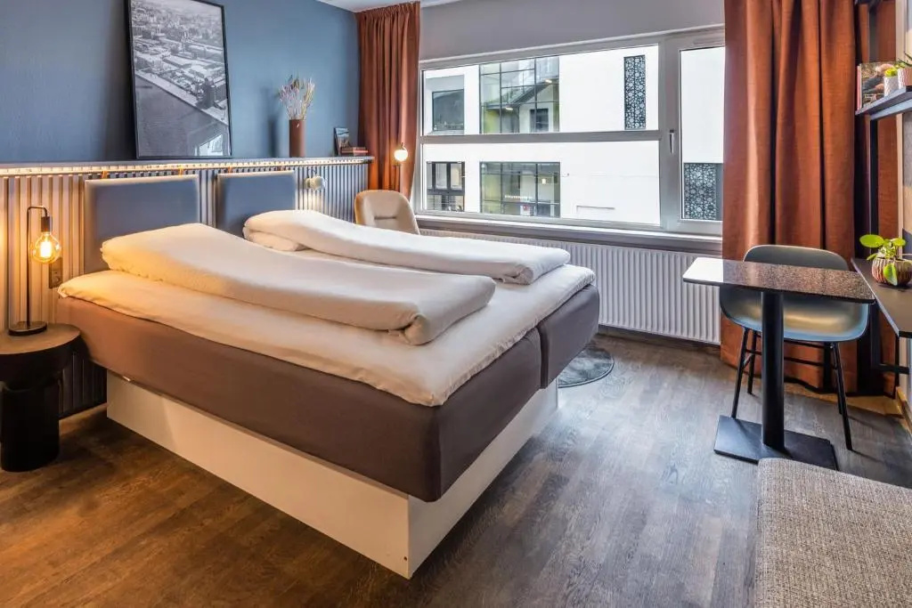 Standard Double room (full double bed)