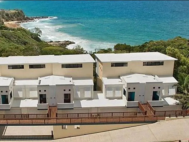 3 Bedrooms Standard Quadruple room with ocean view (full double bed)