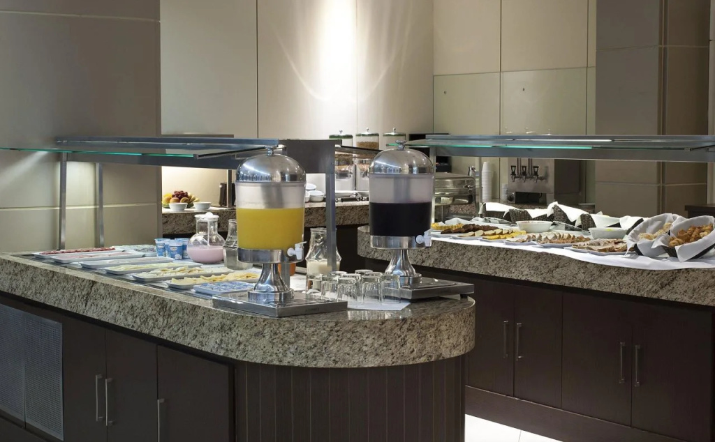 Master Porto Alegre Hotel - Av Carlos Gomes, Proximo Consulado Americano - Général