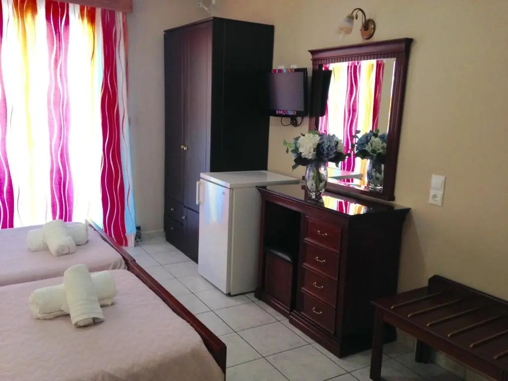 Standard Double room (full double bed)
