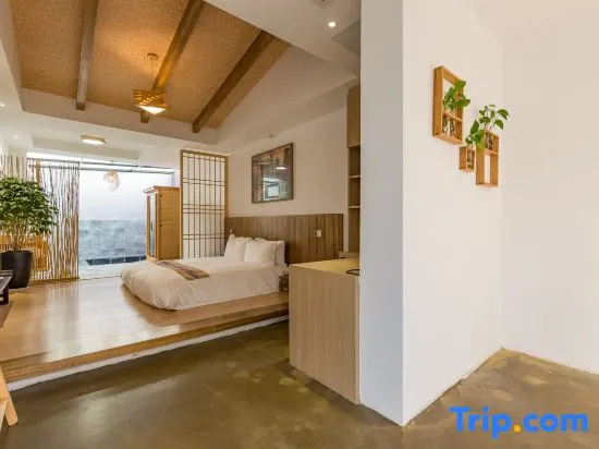 Standard room with garden view