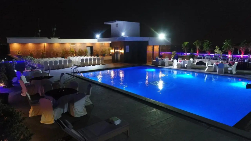 La Marvella, Bengaluru - Général