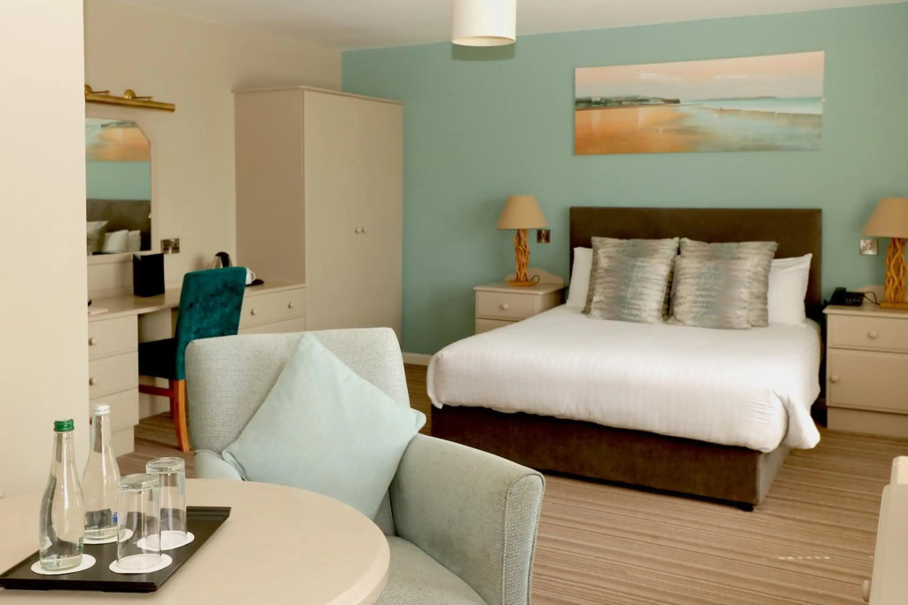 The Causeway Hotel by null