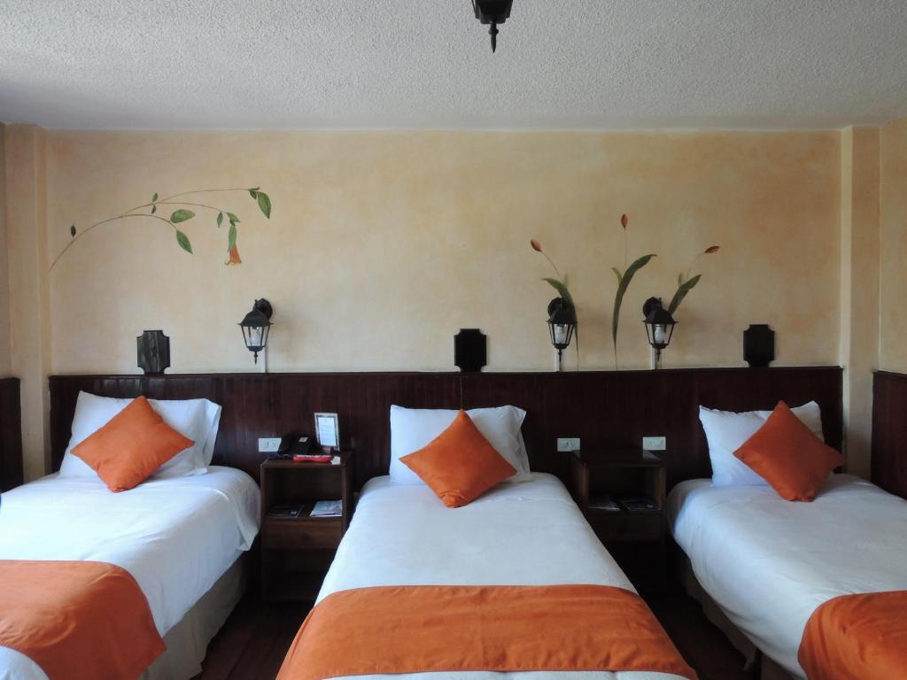 Трёхместный номер Standard в Kitu Hotel