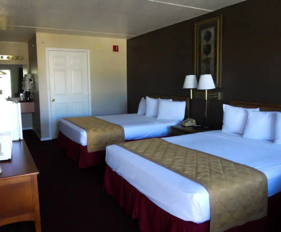 Economy room