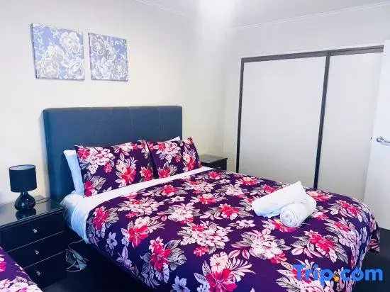 Merivale Court One Bedroom Apartment-Unit7