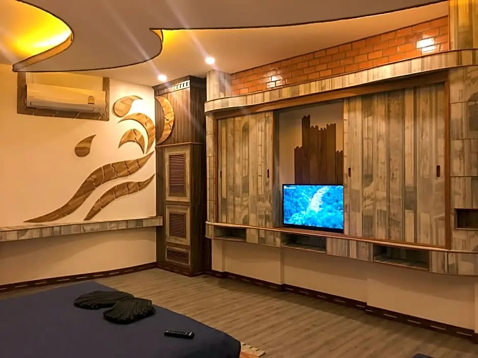 Standard Family room with partial sea view