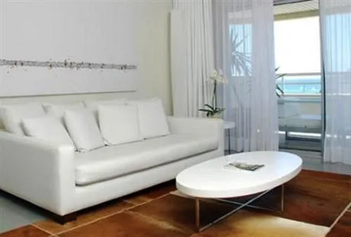 Balcony & Terrace