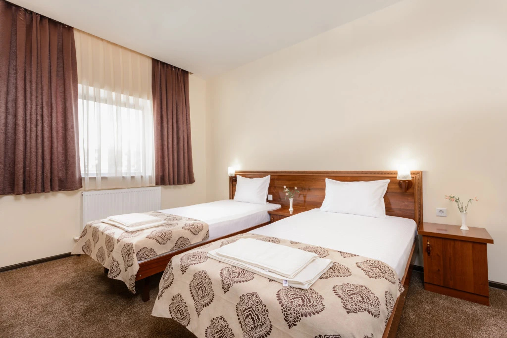 Double Suite (twin beds)