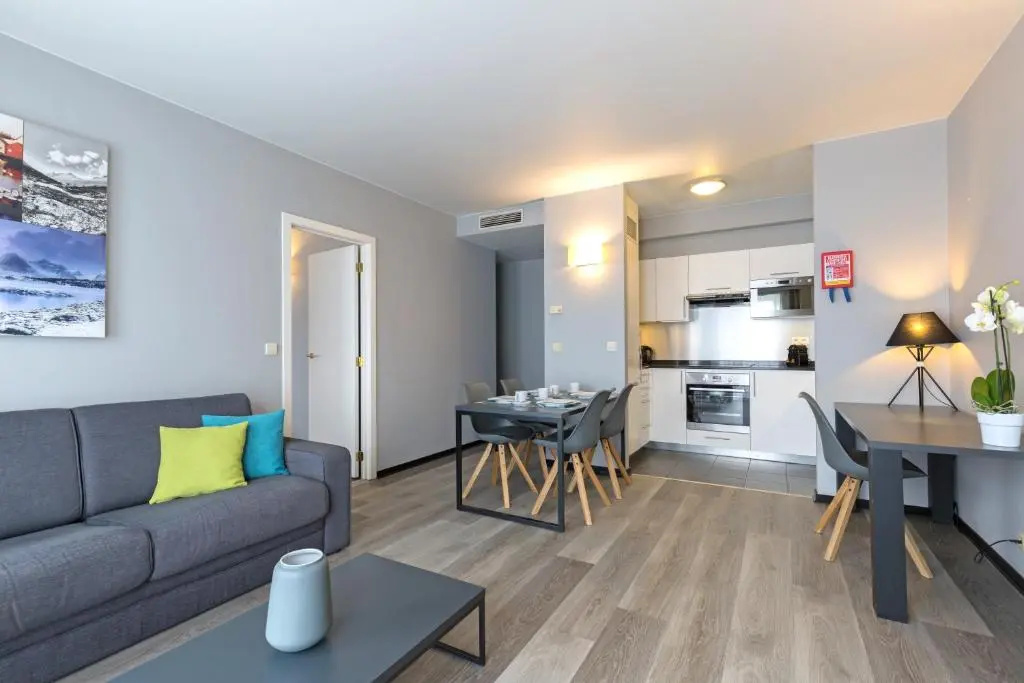 1 Bedroom Apartment