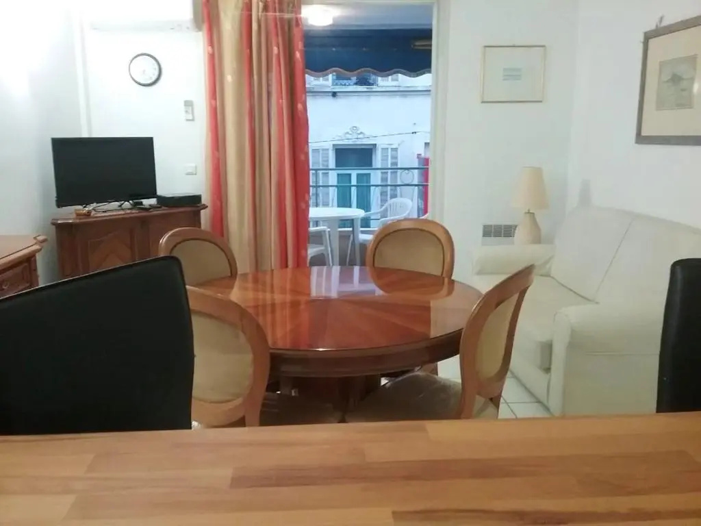 Appartement de 2 chambres avec wifi a Cannes