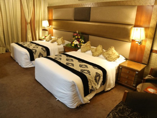 Dubai Palm Hotel