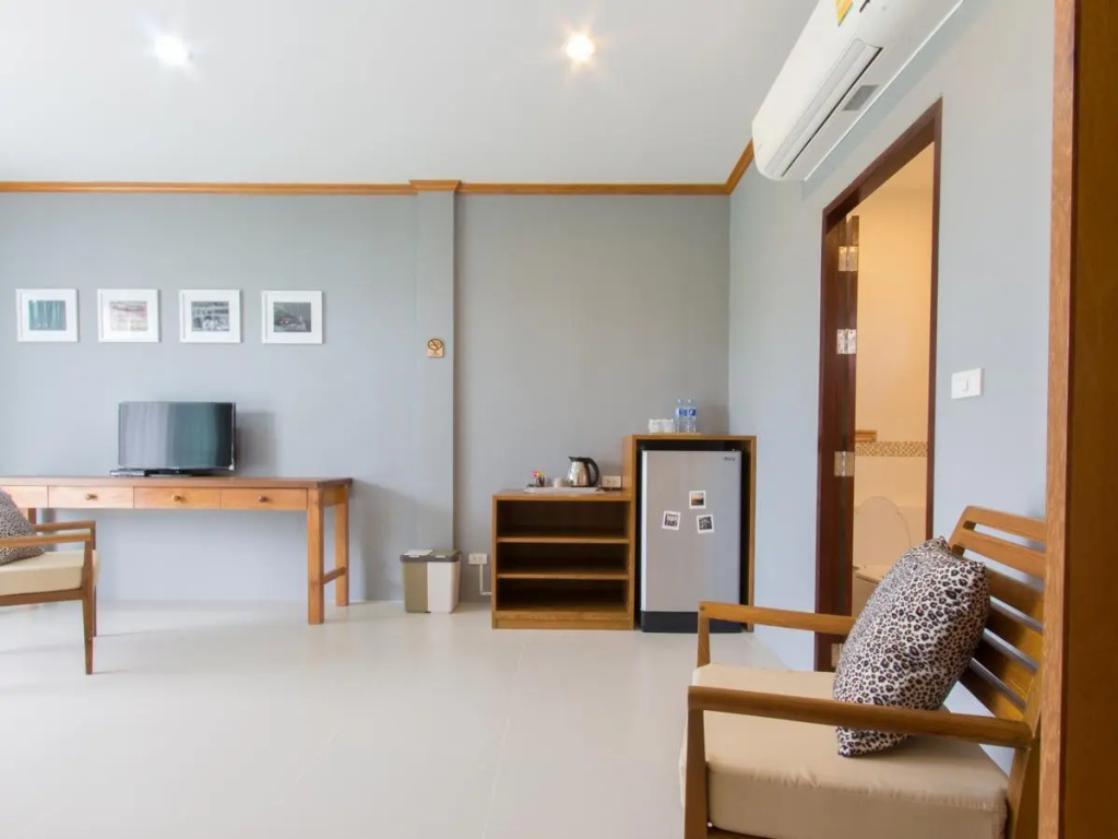 Standard Double room (full double bed)