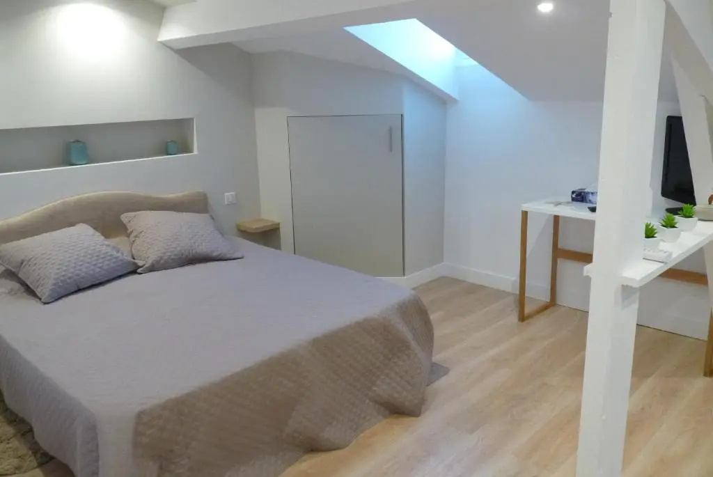Standard Double Attic room (full double bed)