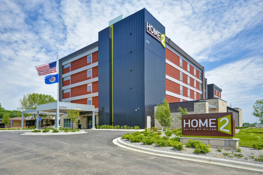 Home2 Suites by Hilton Plymouth, MN