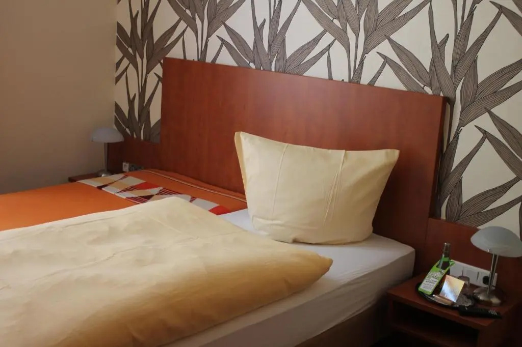 Hotel Schwarzer Adler - Chambres