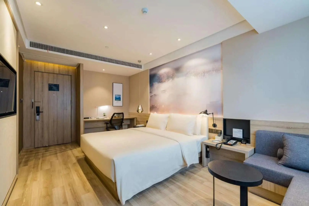 Atour Hotel Central Plaza Shangrao