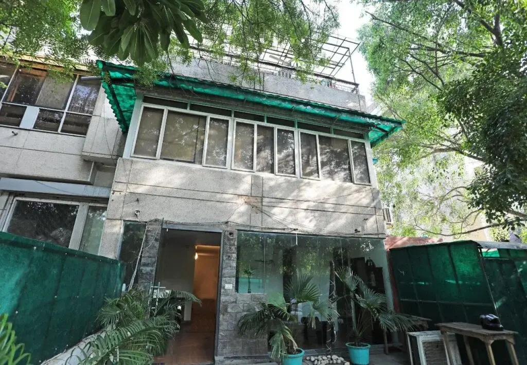 Stay South Plaza By OYO Rooms