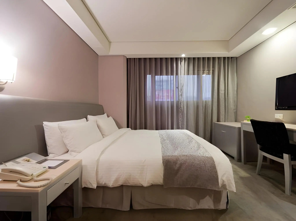 Harbor View Hotel — 5