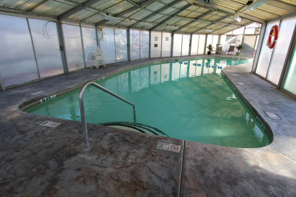 Crown Point Resort - Général