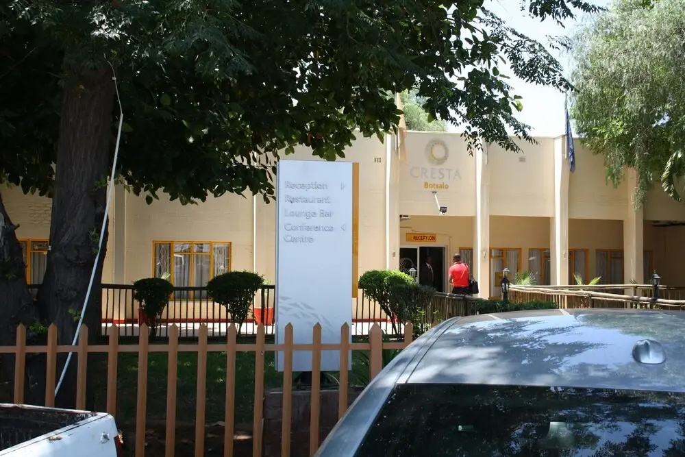 Cresta Botsalo Hotel