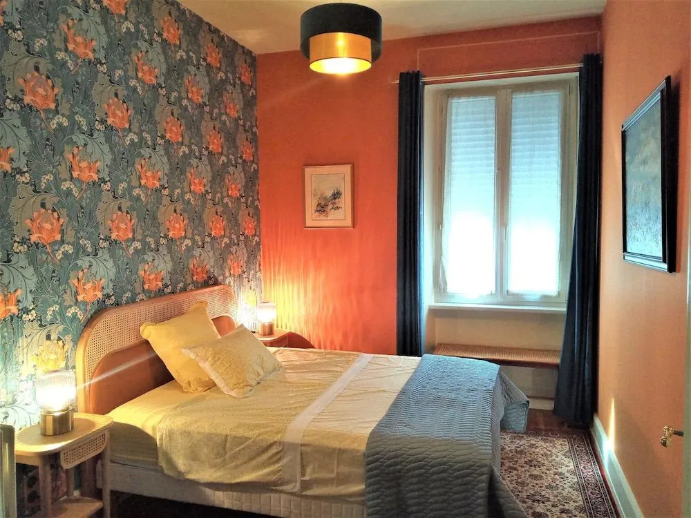Voir la photo 2 — Le Jardin des Roses