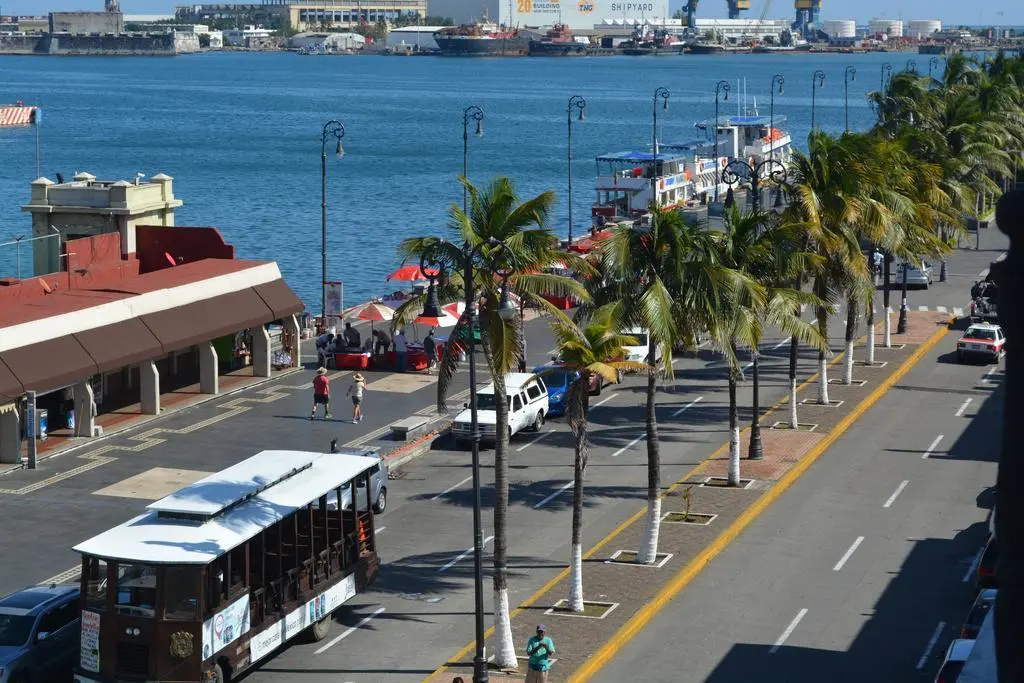 Beach & Waterfront