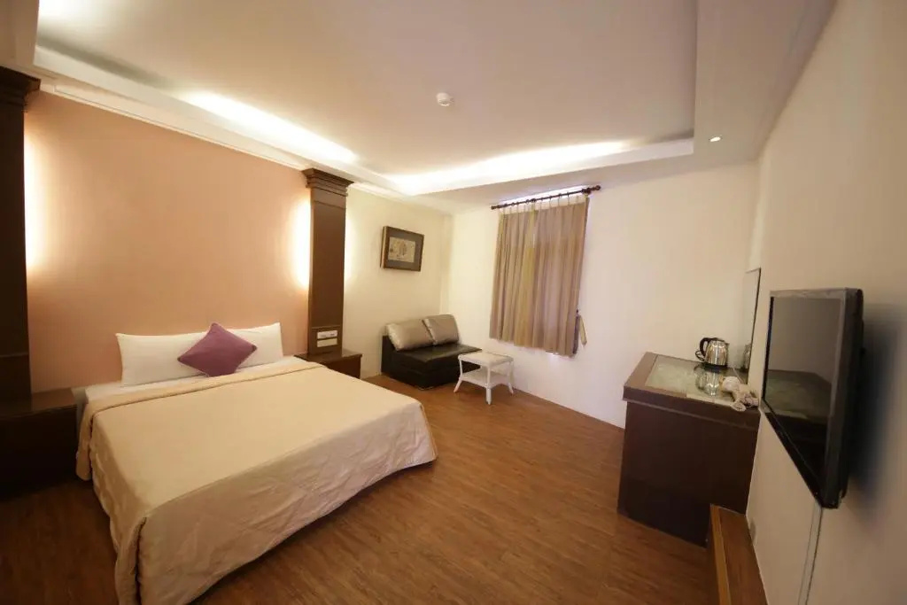 Standard Double room (full double bed)