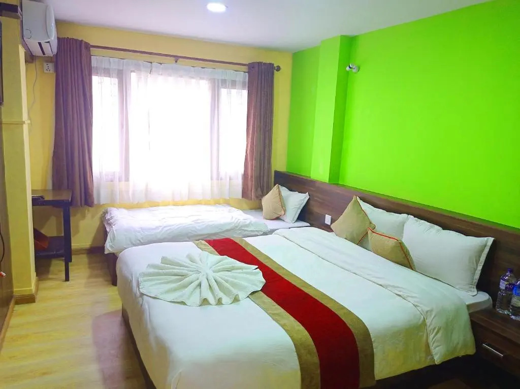 Deluxe Suite