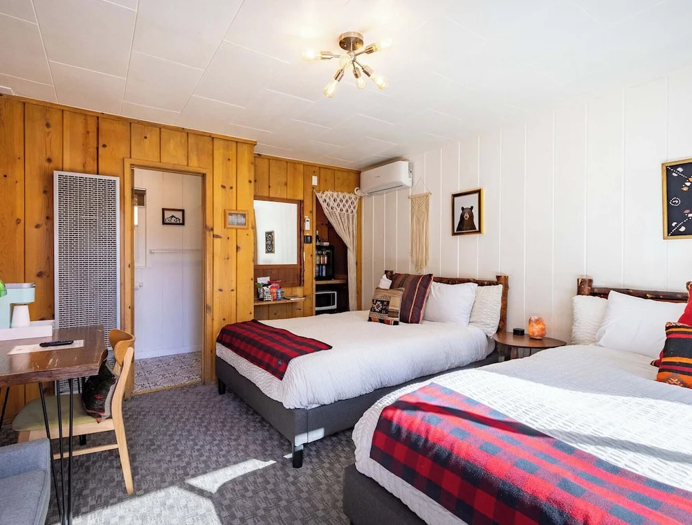 Standard Double room (full double bed)
