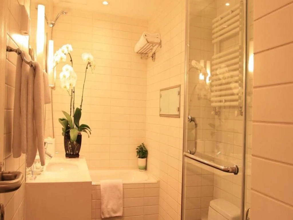 1 Bedroom Double Suite (full double bed)