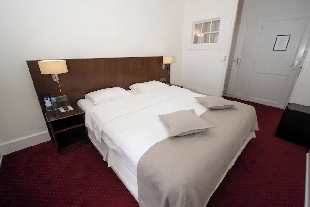 J5 Hotels Helvetie Montreux - Chambres