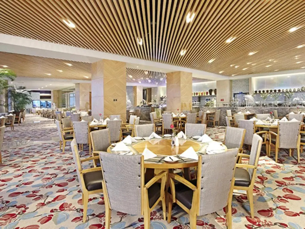 Food & Beverage