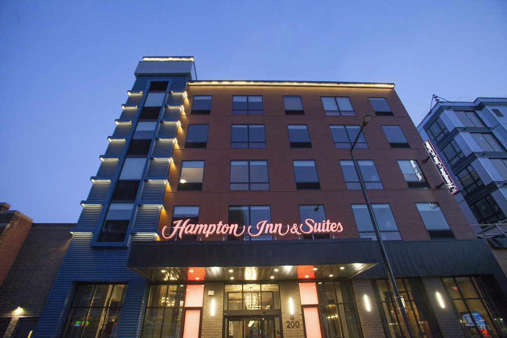 Hampton Inn & Suites Downtown St. Paul