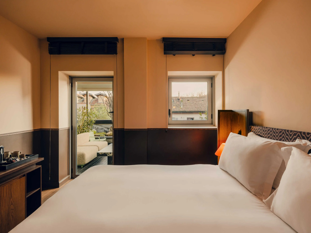 Deluxe room with balcony