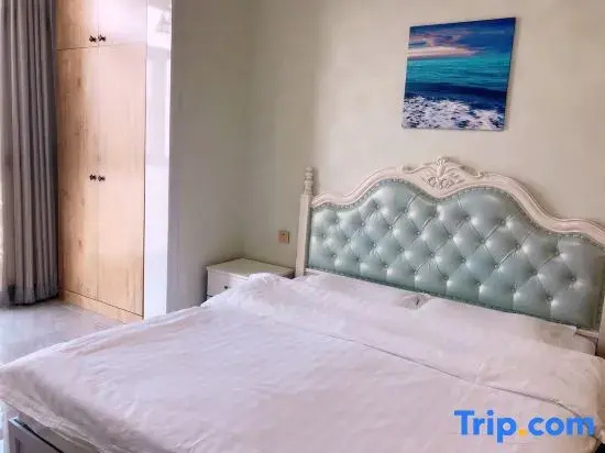 Standard Double room with river view (full double bed)