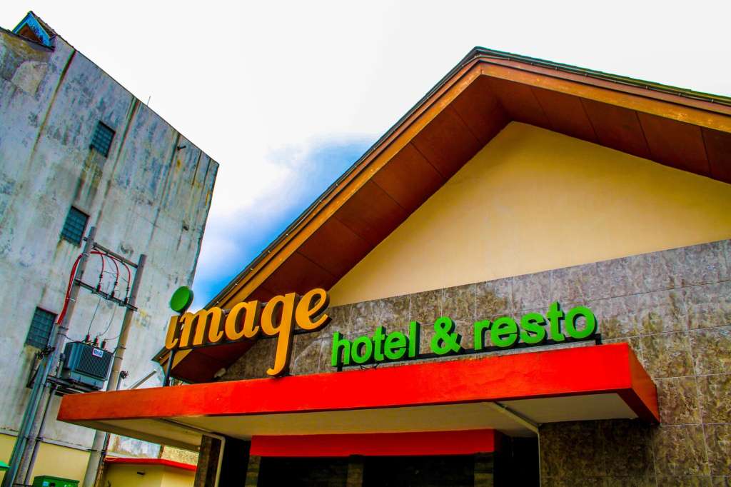 ZEN Rooms Image Hotel and Resto
