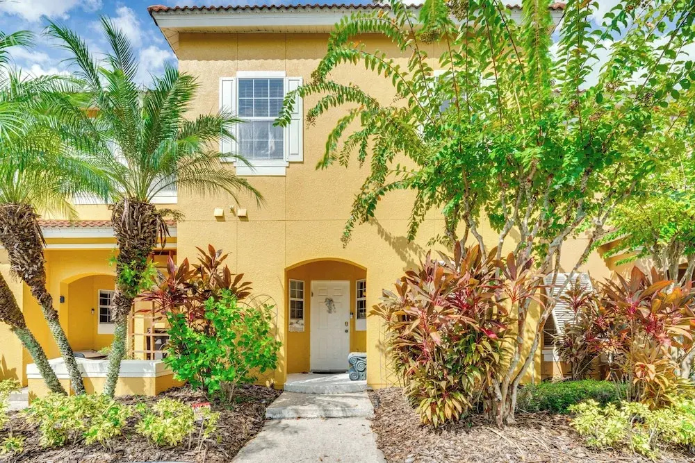 Townhome 7 Mi to Disney Parks: Resort Pool Access!