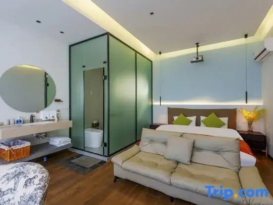 Standard Double room with view (full double bed)