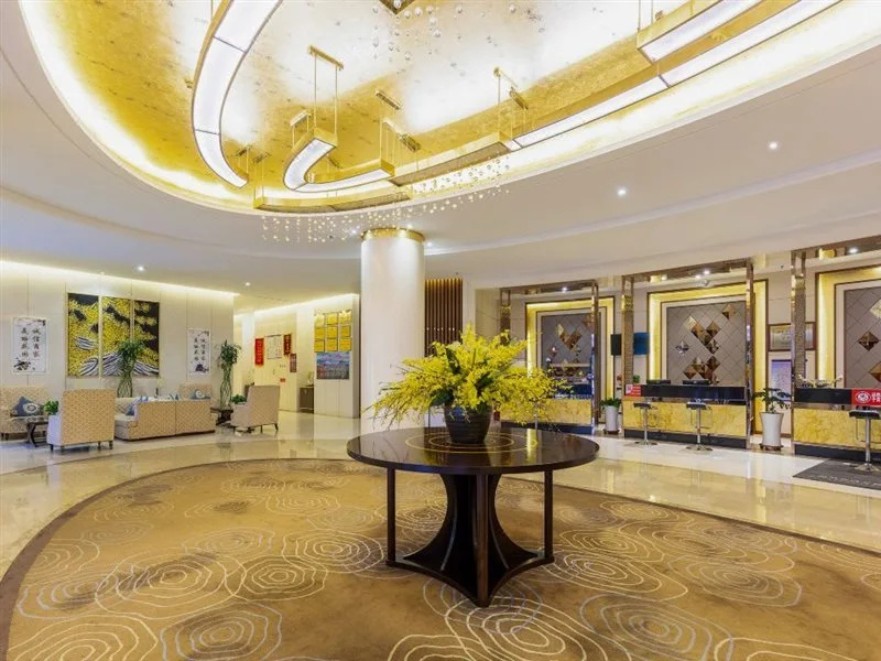 Lobby & Reception