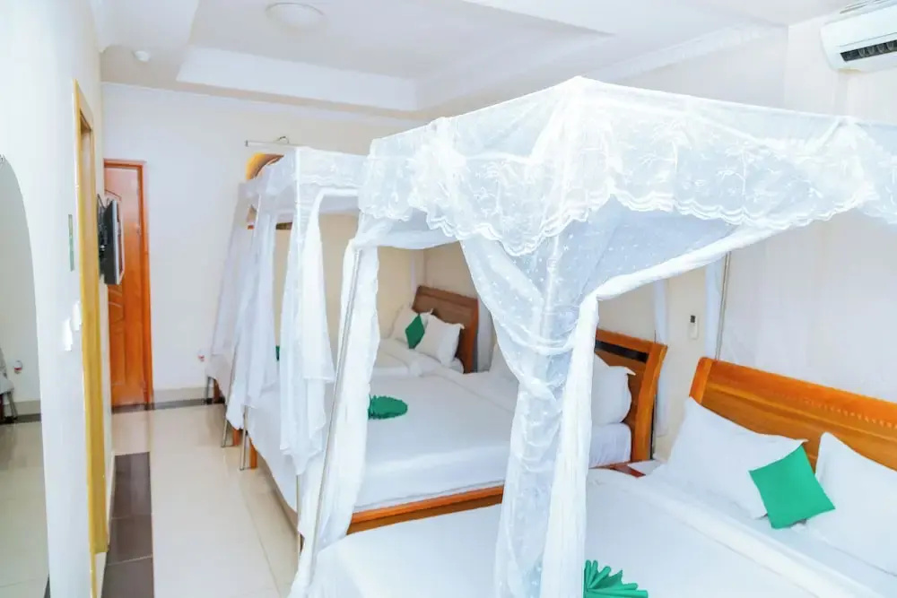 Standard Triple room with balcony and with city view