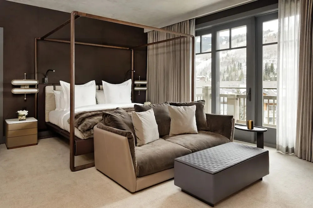6 Bedrooms Riva Ridge Residence