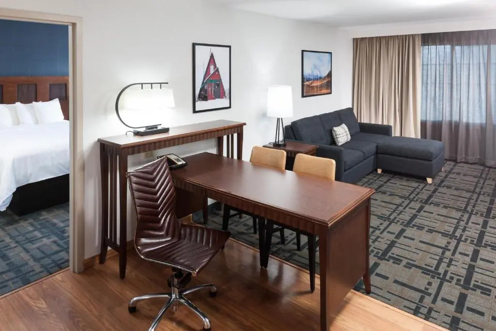 Embassy Suites by Hilton Anchorage - Chambres